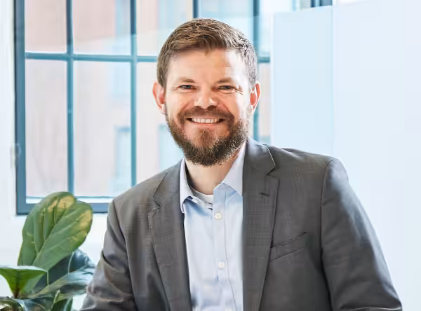 advokat nicolai brommann carøe erhvervsret entreprise