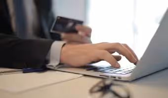 Advokat advokatomkostninger business privatret erhvervsret